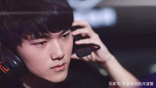 Royal Never Give Up 击败了 Oh My God ， Bilibili Gaming 以 2：1 战胜了 Weibo Gaming ，在 LPL 第二分区 2025