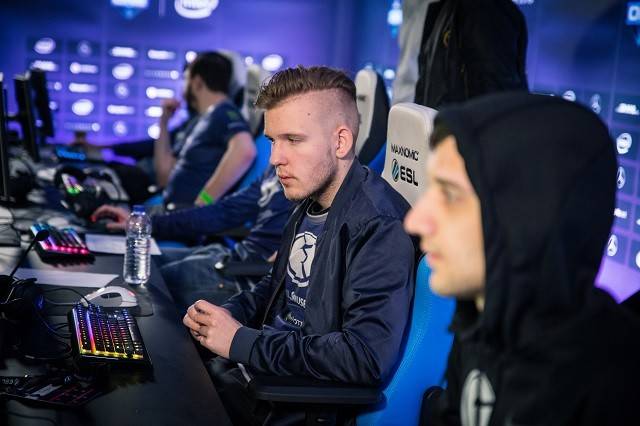 S13入围赛抽签：GAM首轮对LLL PSG迎战R7 欧美队分至第二组