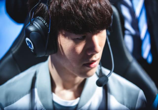 DK官方：Khan退役仪式将于12月4日举行