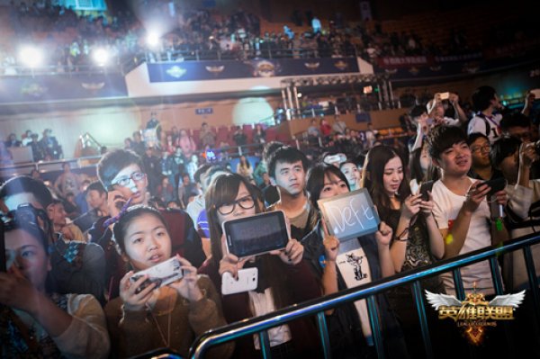 Outsiders怒摘CSGO Major冠军，Jame MVP！